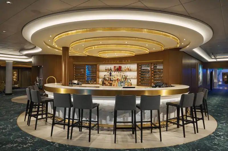 CRUCEROS ALASKA NORWEGIAN BLISS CRUCEROS CARIBE NORWEGIAN BLISS CRUCEROS RIVIERA MEXICANA NORWEGIAN BLISS CRUISES ALASKA CRUISES NCL NORWEGIAN BLISS CARIBBEAN NCL CRUISES NORWEGIAN BLISS #NorwegianBliss #CruiseNorwegian #Alaska #AlaskaCruises #CaribbeanCruises #AlaskaNCL #CaribbeanNCL #CrucerosEstadosUnidos #CrucerosSeatttle #SeattleCruises #NewShip #atriumbar